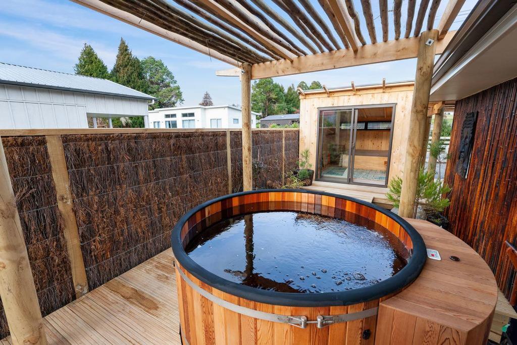 The Purple House - Ohakune Home With Spa Pool Dış mekan fotoğraf